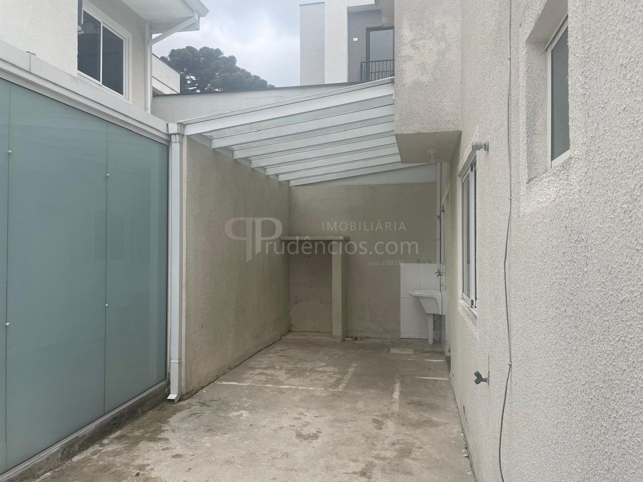 Confortável Sobrado no Condomínio  3 Quartos, Suíte e 95m  Pri...