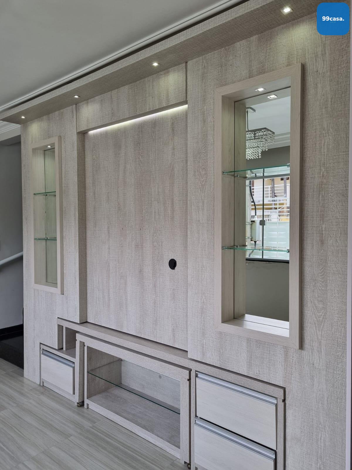 Sobrado Amplo com 3 Quartos, Suíte, Mezanino e Churrasqueira  ...