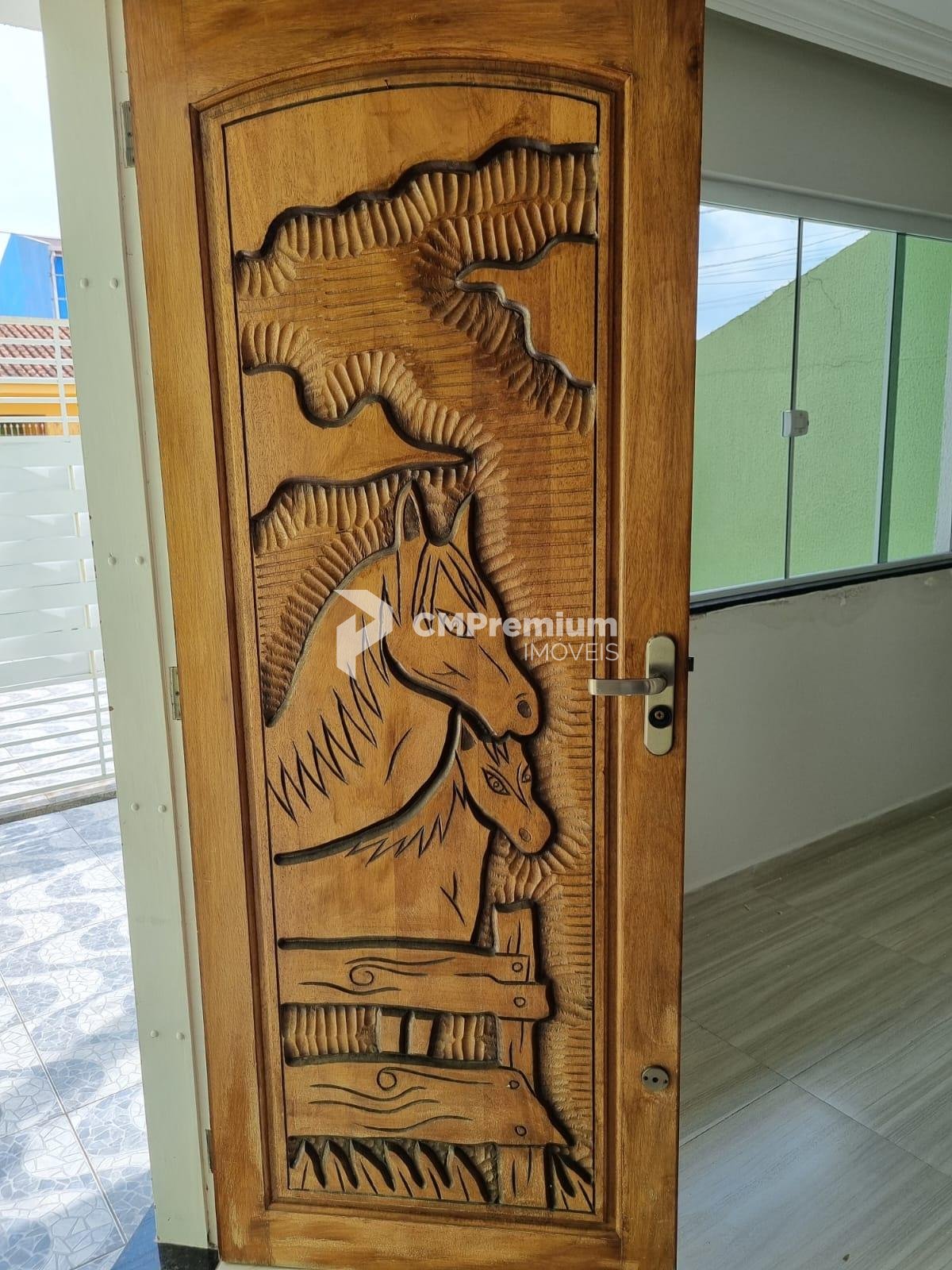 Sobrado Amplo com 3 Quartos, Suíte, Mezanino e Churrasqueira  ...