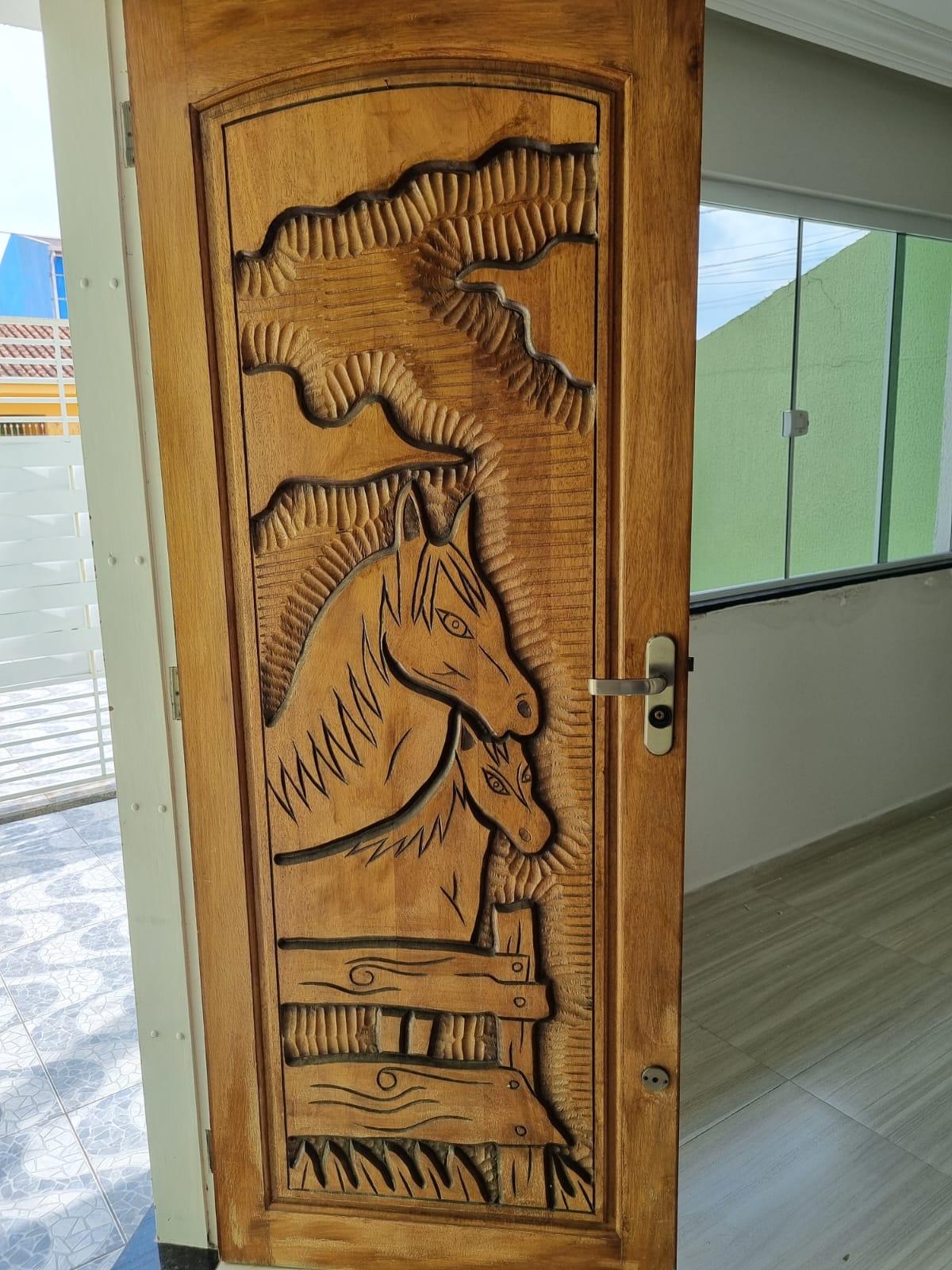 Sobrado Amplo com 3 Quartos, Suíte, Mezanino e Churrasqueira  ...