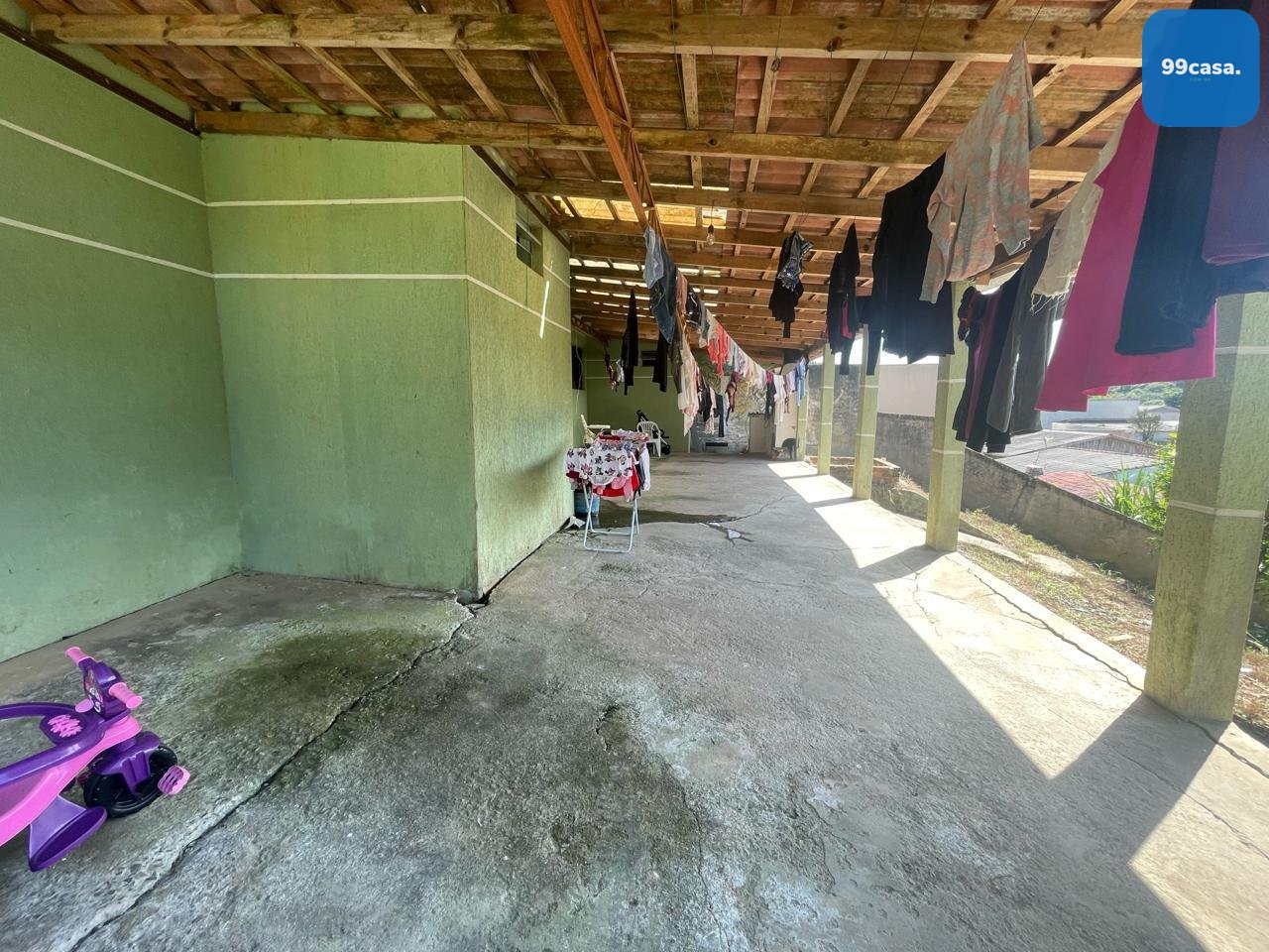 Viva com liberdade e conforto  Terreno com 2 casas em Campo Ma...