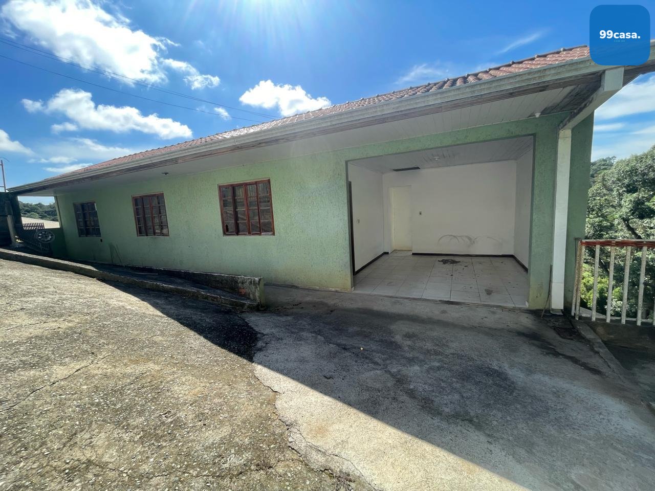 Viva com liberdade e conforto  Terreno com 2 casas em Campo Ma...