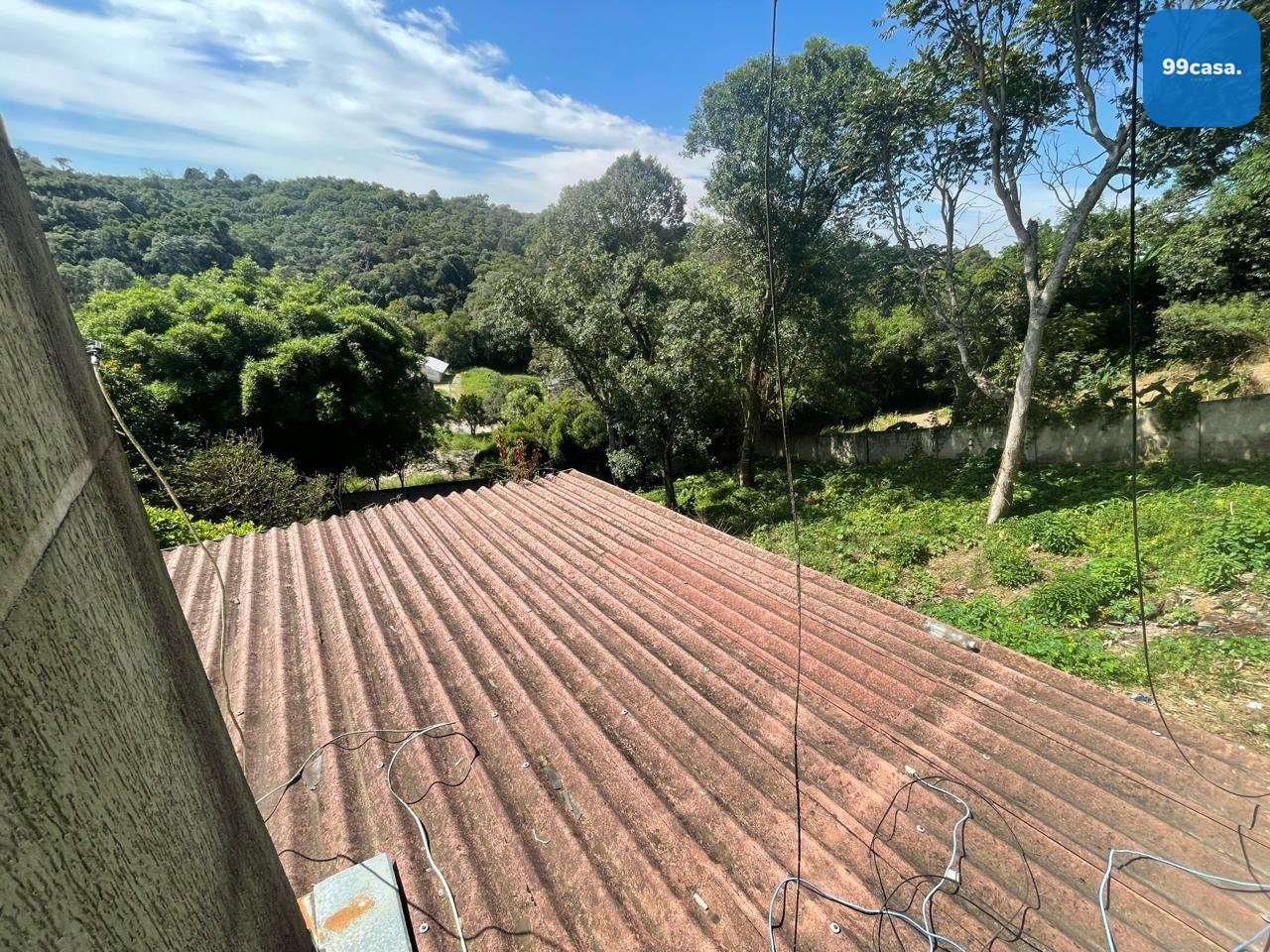 Viva com liberdade e conforto  Terreno com 2 casas em Campo Ma...