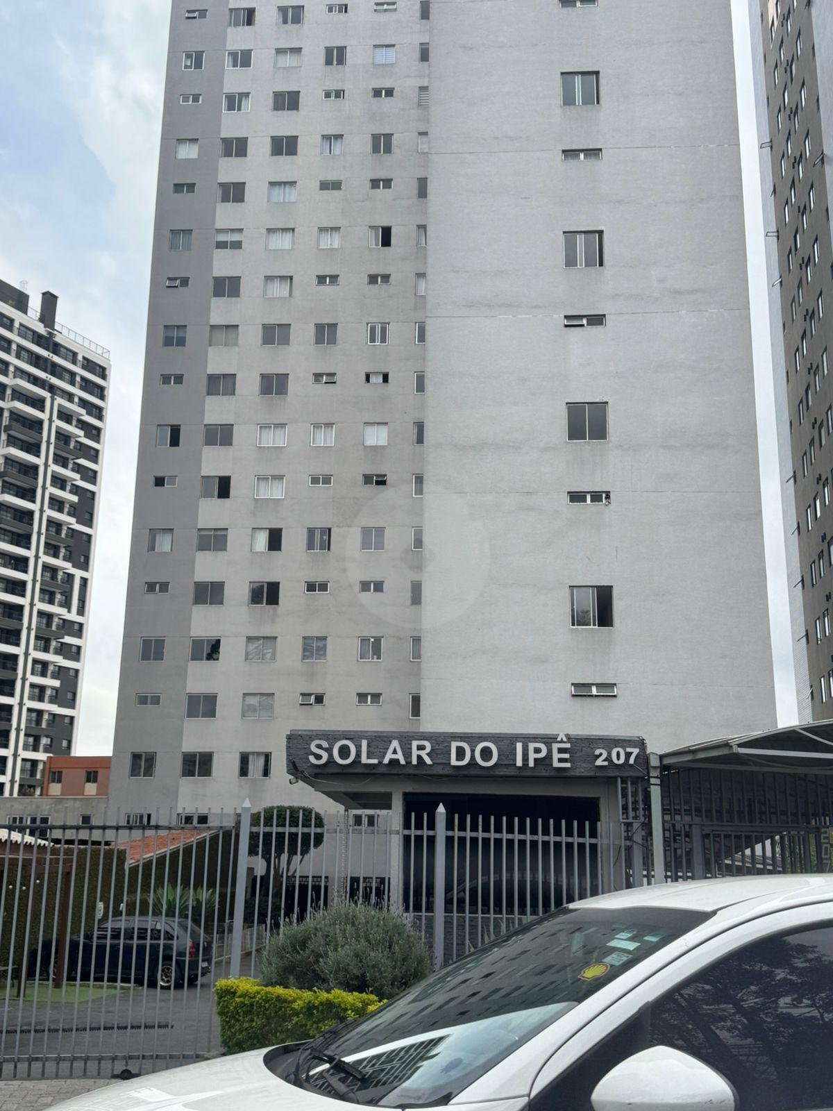 Apto Duplex charmoso no Cristo Rei  Conforto, praticidade e localização privilegiada por R  250 mil