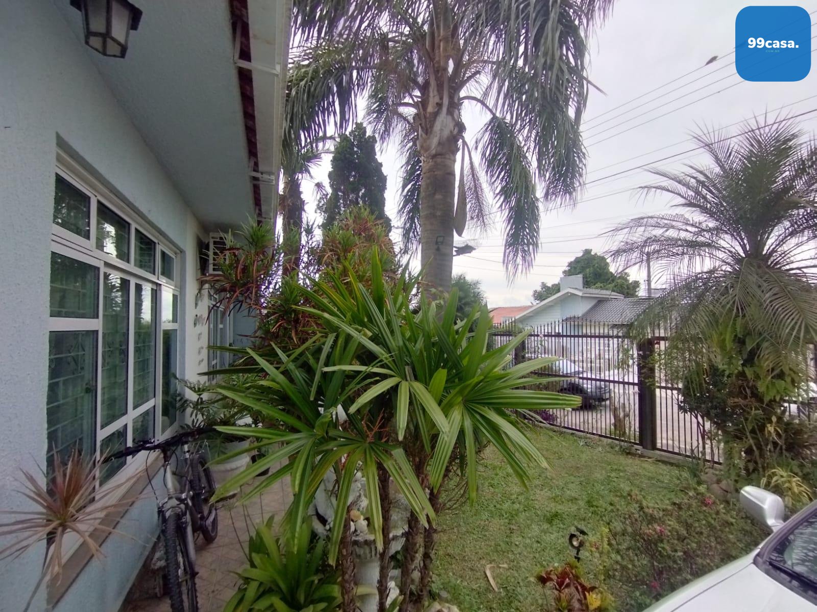 Casa à Venda no Bairro Xaxim, Curitiba  3 Quartos, Suíte e Chu...