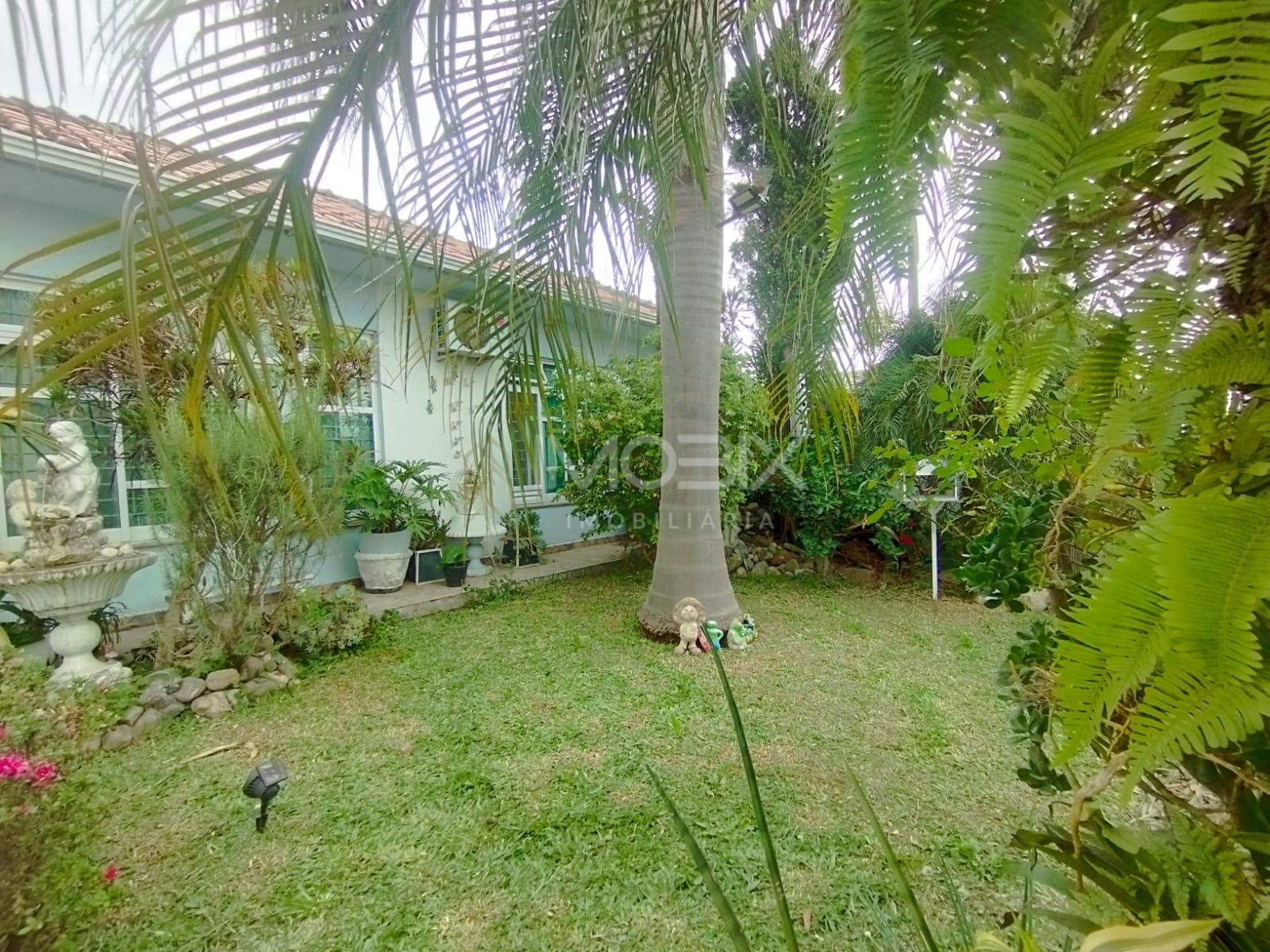 Casa à Venda no Bairro Xaxim, Curitiba 3 Quartos, Suíte e Chu...