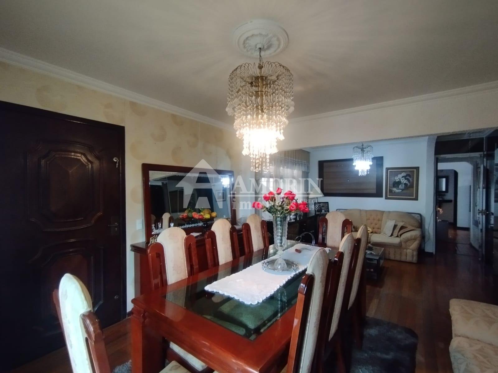 Casa à Venda no Bairro Xaxim, Curitiba  3 Quartos, Suíte e Chu...