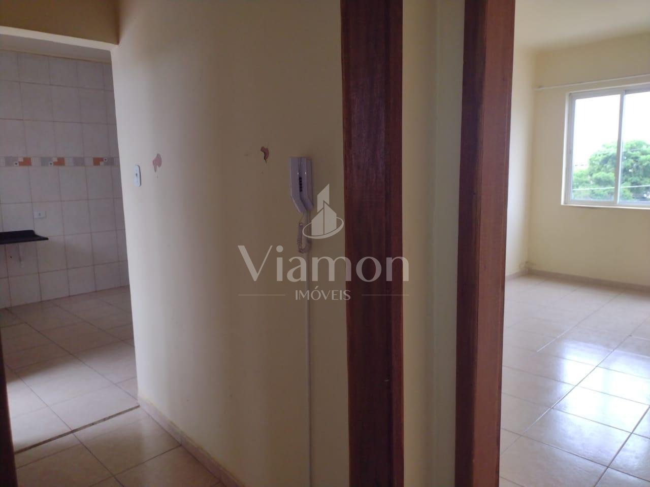 Apartamento nas Mercês  Curitiba | 1 Quarto, Sacada e Localiza...