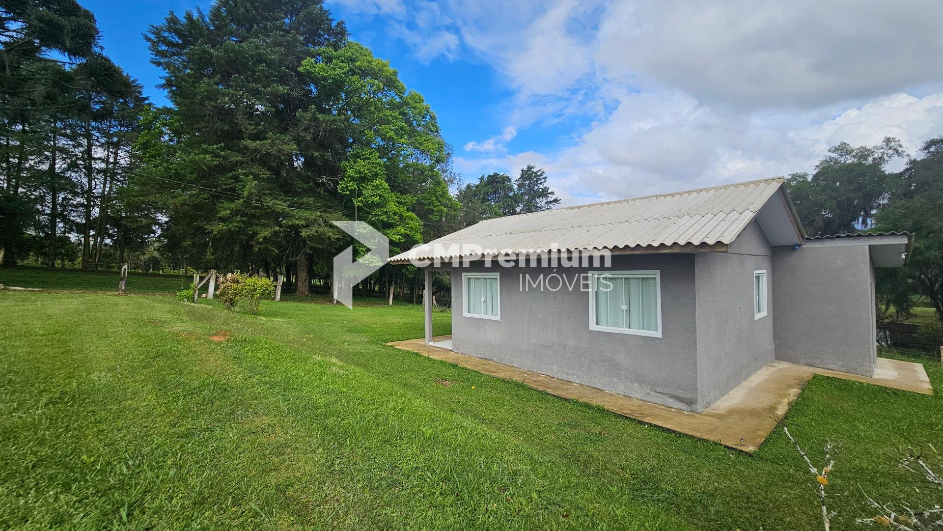 Chácara com 29.328,08m , com 2 casas, 4 tanques de peixes, em ...