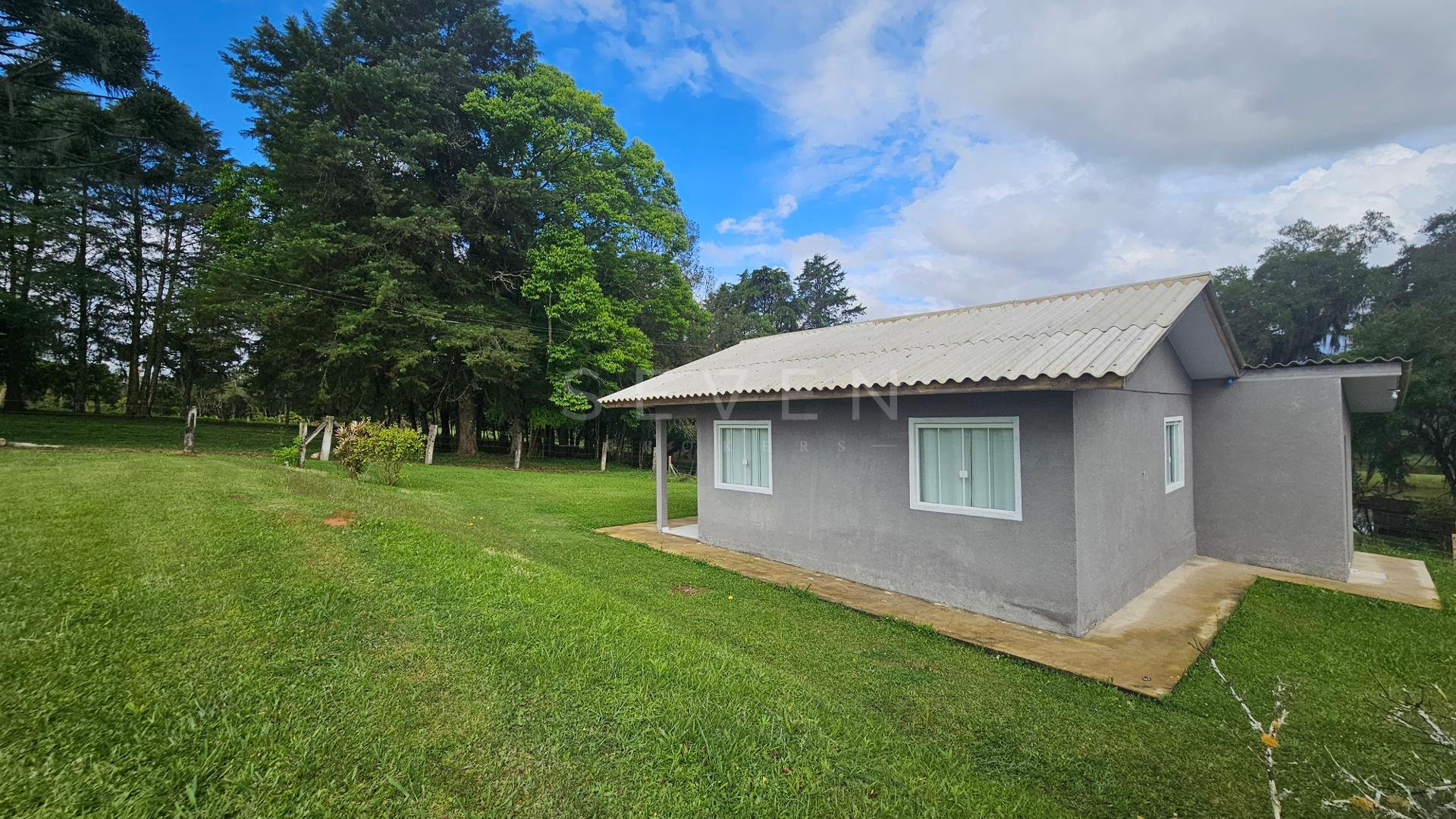 Chácara com 29.328,08m , com 2 casas, 4 tanques de peixes, em ...