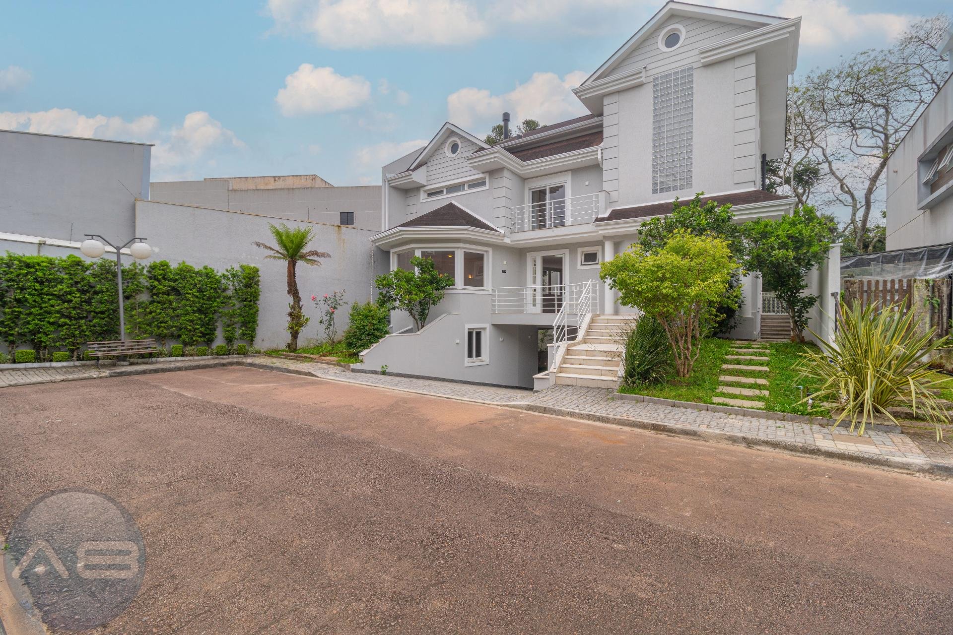 Casa de Alto Padrão com Elevador e Bosque Privativo no Paysage...