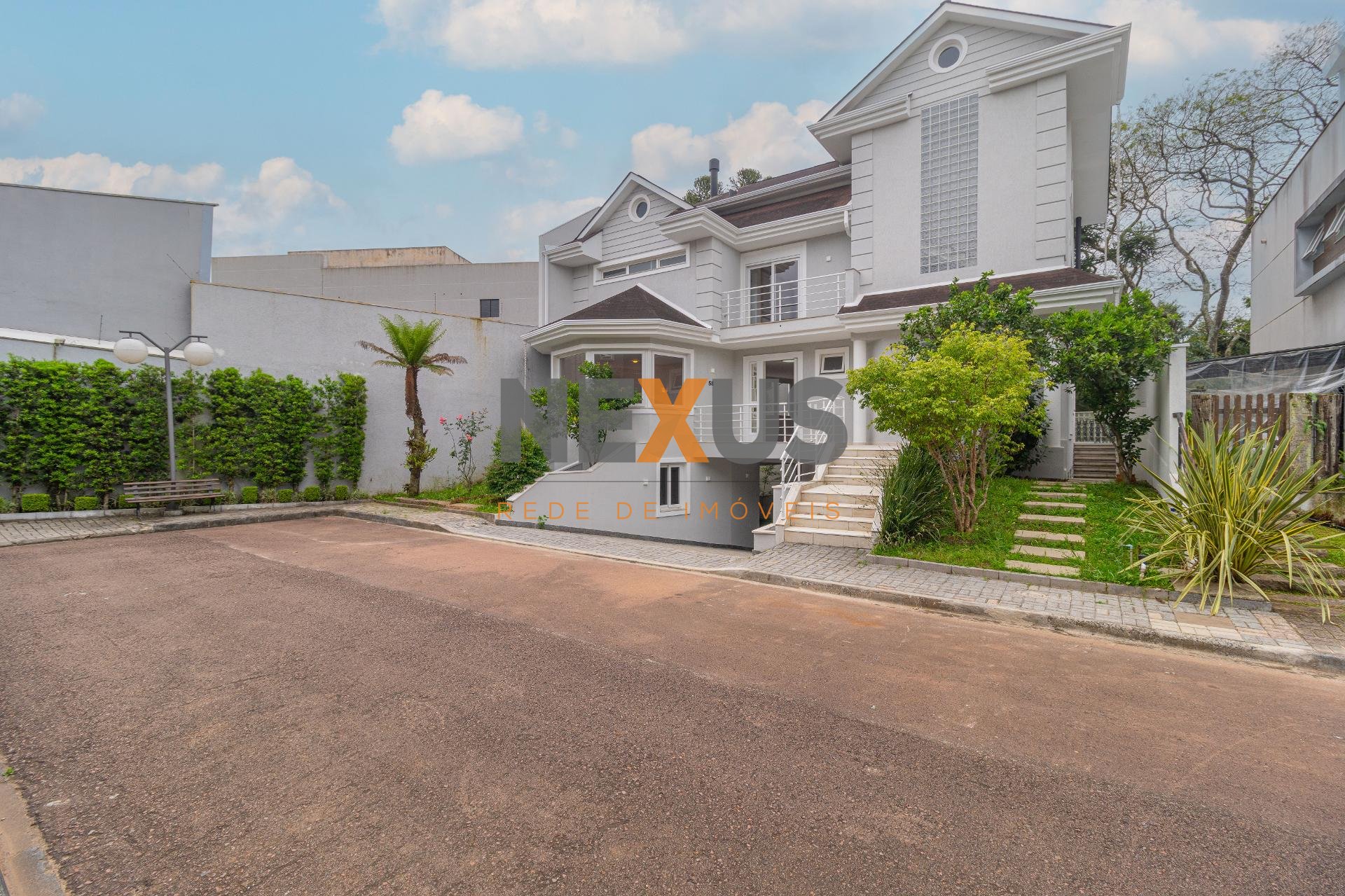 Casa de Alto Padrão com Elevador e Bosque Privativo no Paysage...