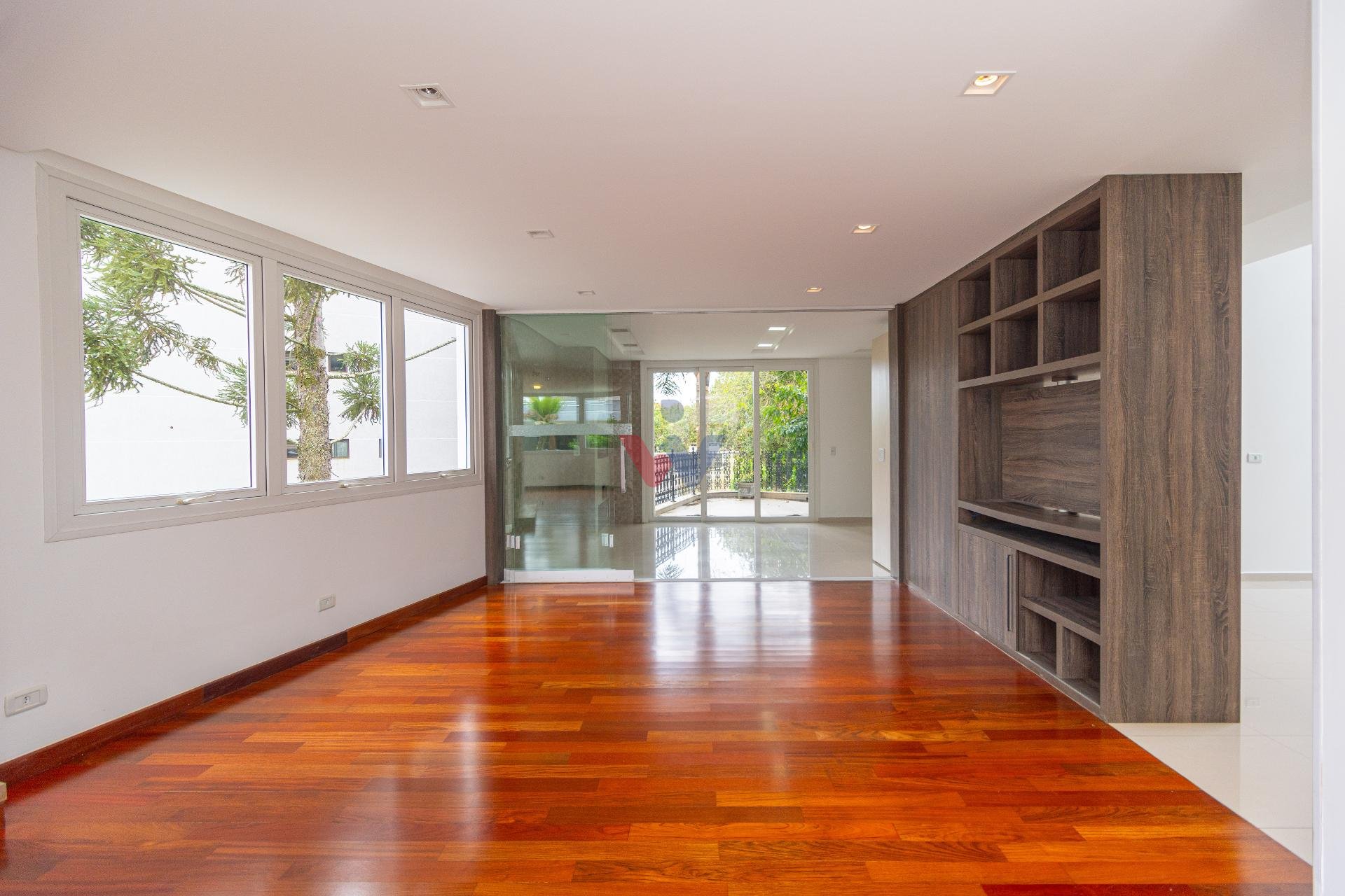 Casa de Alto Padrão com Elevador e Bosque Privativo no Paysage...