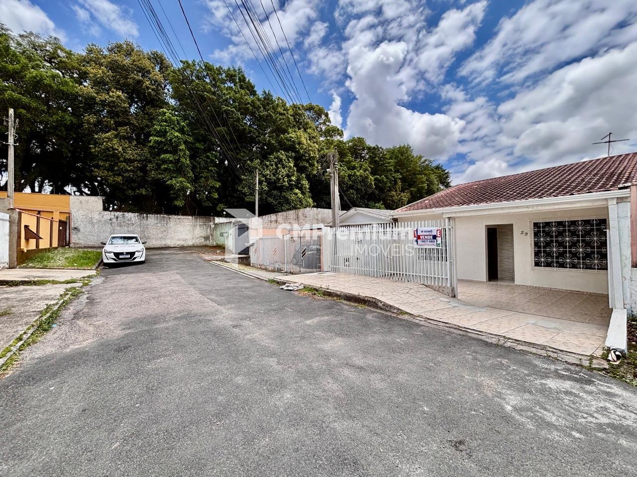 Casa Reformada no Fazendinha  Conforto, Localização Excelente ...