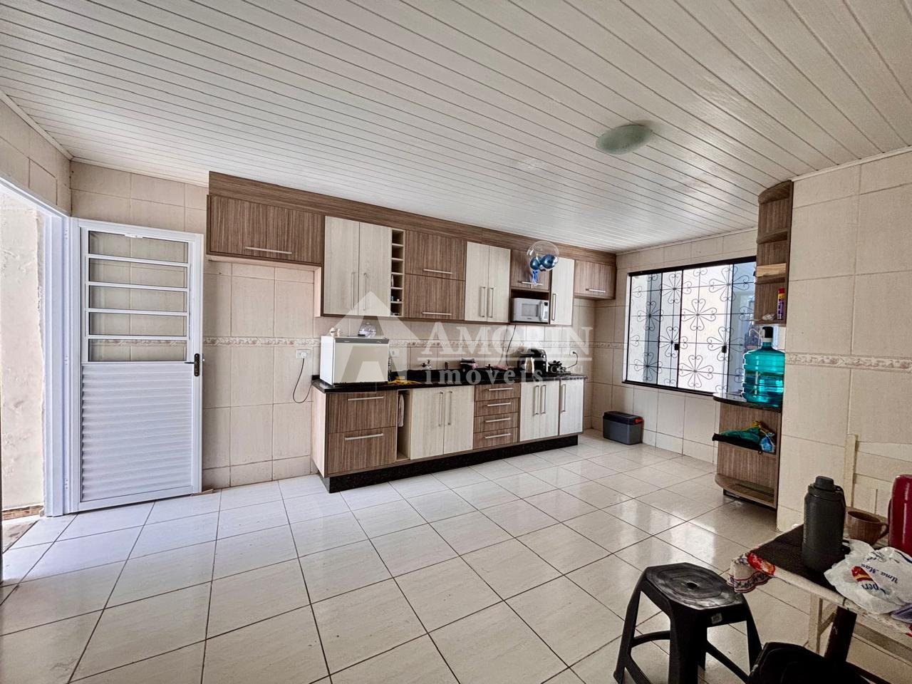 Casa Reformada na Fazendinha  Conforto, Localização Excelente ...