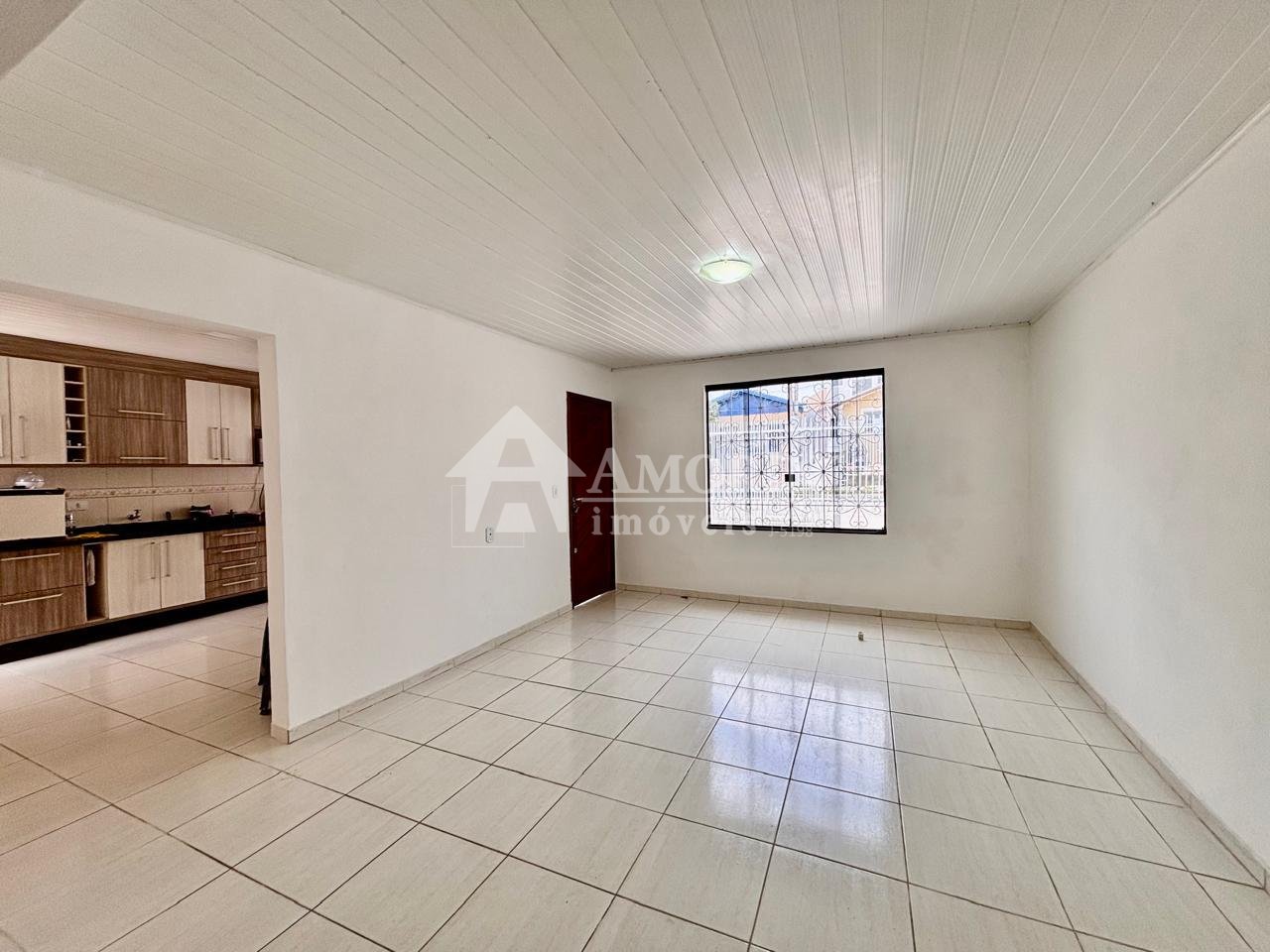 Casa Reformada na Fazendinha  Conforto, Localização Excelente ...