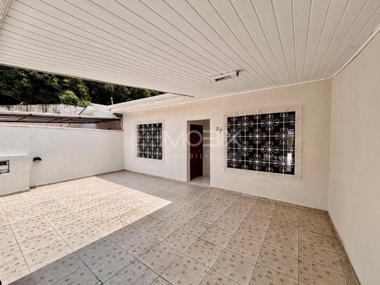 Casa Reformada no Fazendinha  Conforto, Localização Excelente ...