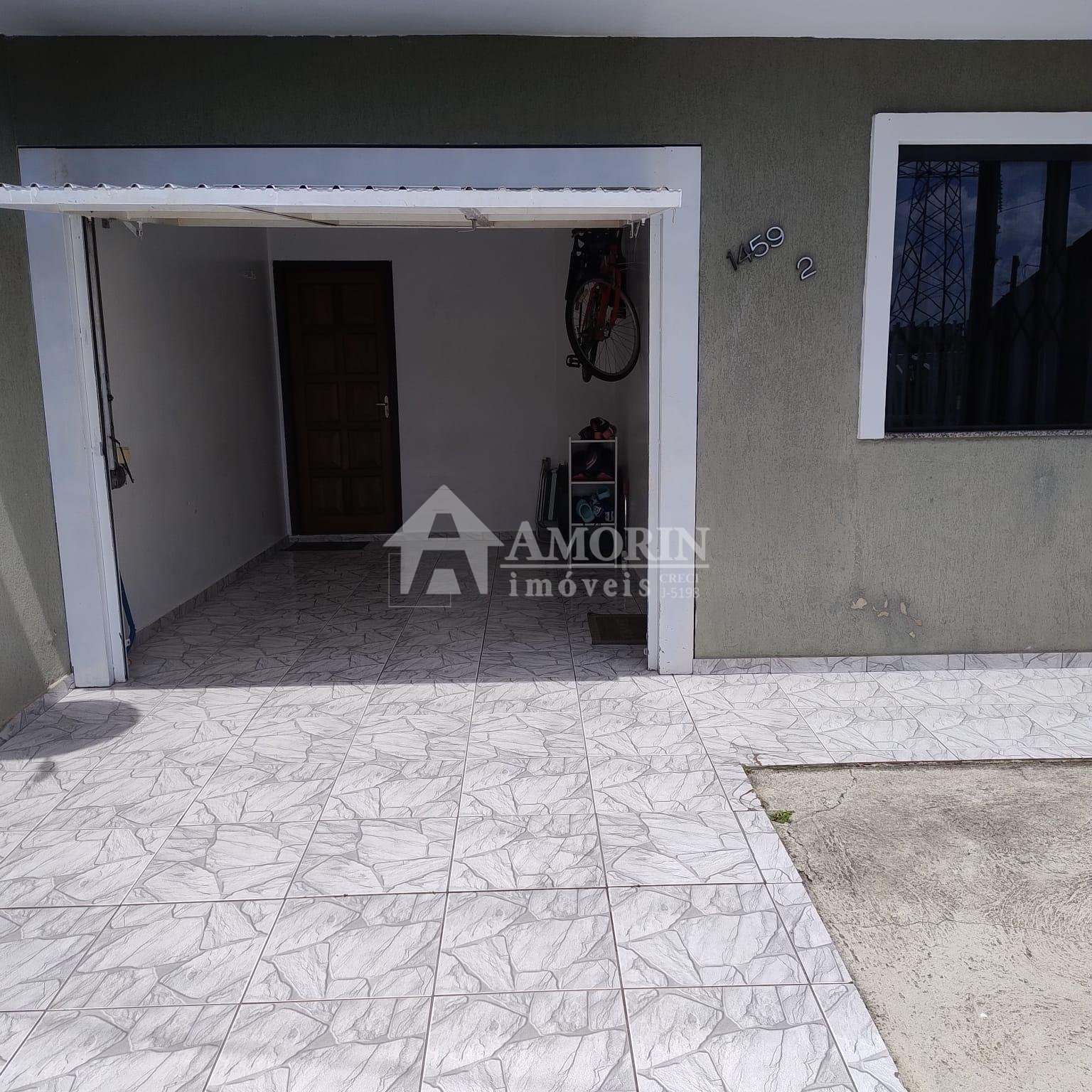 Sobrado Triplex no Capão Raso  3 Quartos, Ático Amplo, Mobilia...