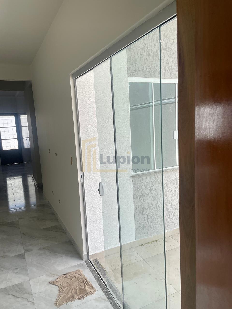 Casa Nova no Jardim Três Lagoas  3 Quartos, Suíte, Quintal Amp...