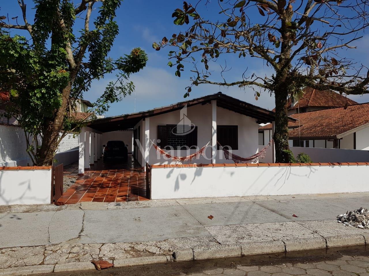 Casa à Venda em Praia de Leste  400m do Mar, 3 Dorms, Terreno ...