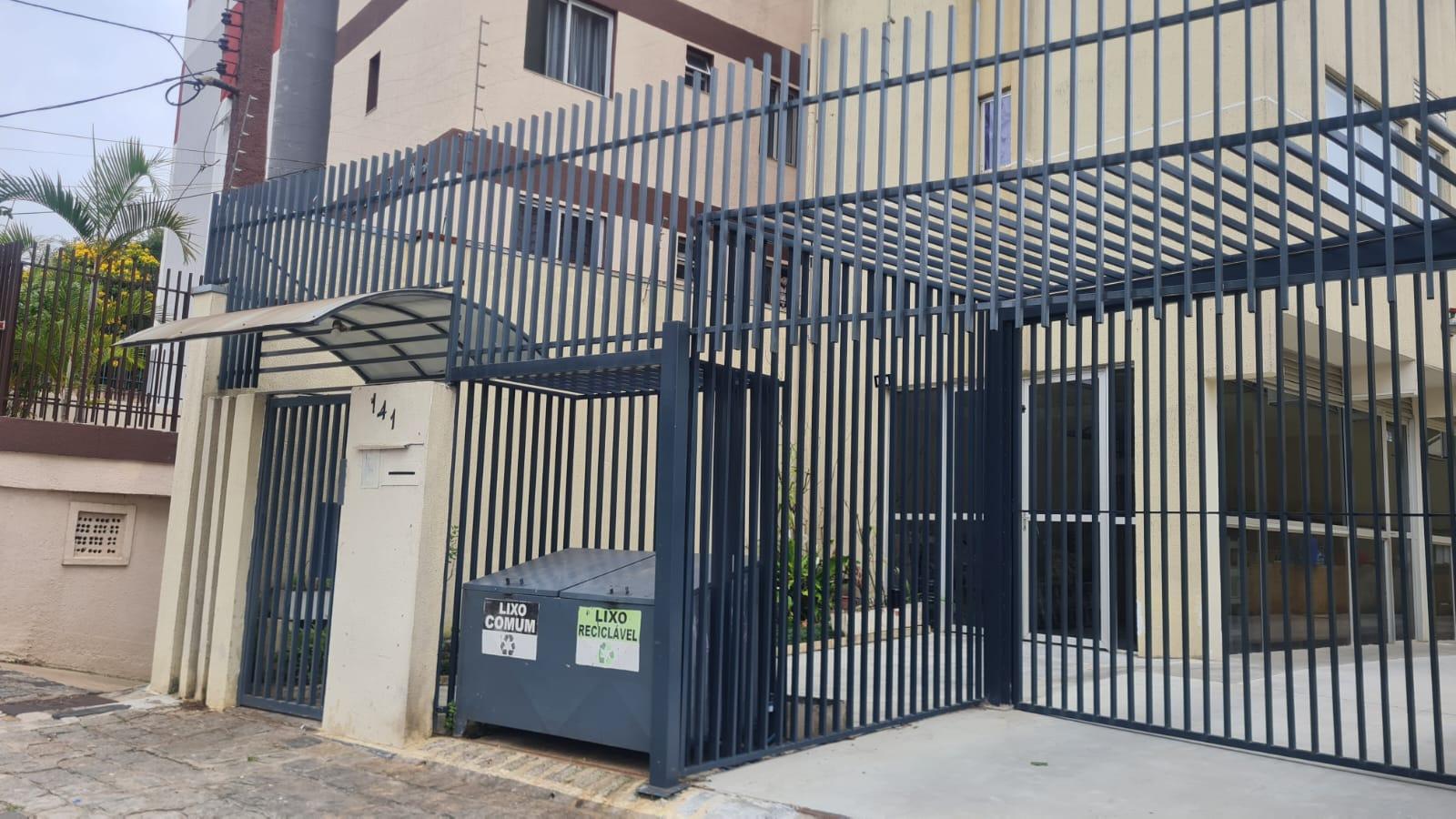 Apartamento 63 m  com 1 Quarto e Garagem  Ótima Localização e ...