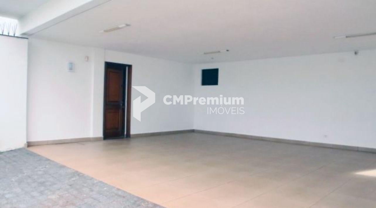 Sobrado de Alto Padrão com 5 Suítes e 704 m  ao Lado do Maring...