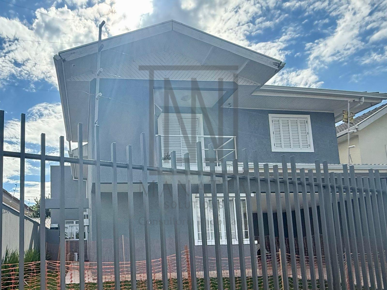 Casa ampla com 546 m  de terreno, 230 m  construídos, área gou...