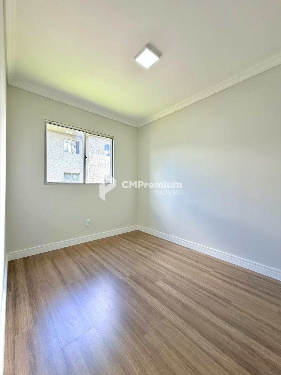 Apartamento Reformado no Ouro Fino  2 Quartos, Vaga e Lazer Co...