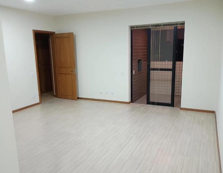 Apartamento com Vista para o Parque Barigui | 3 Quartos e Cond...