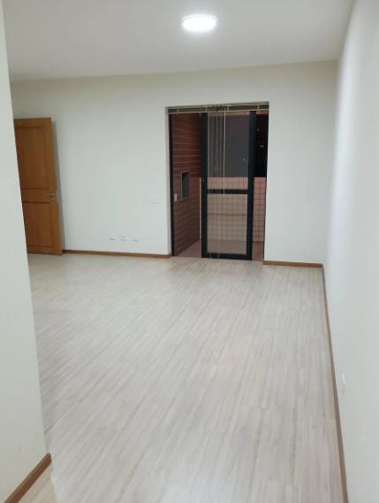 Apartamento com Vista para o Parque Barigui | 3 Quartos e Cond...