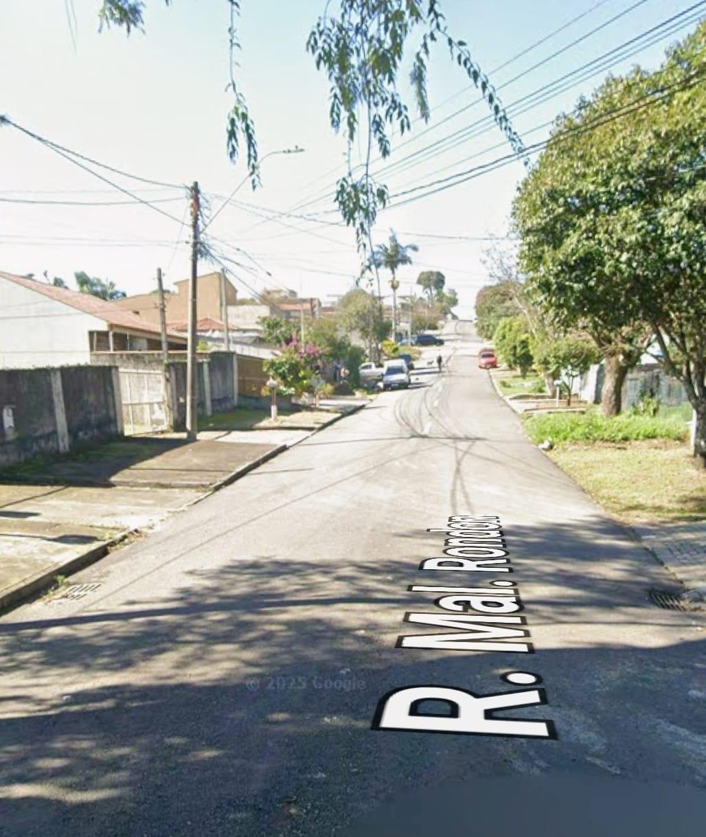 Terreno à Venda no Pinheirinho com 770 m  em Rua Sem Saída Pró...