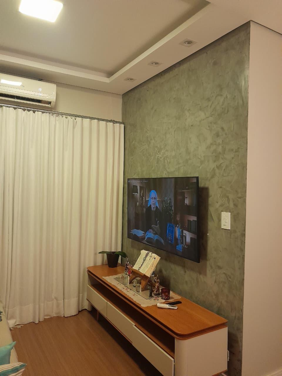 Apartamento à Venda em Rolândia com 3 Quartos, Sacada e Garage...