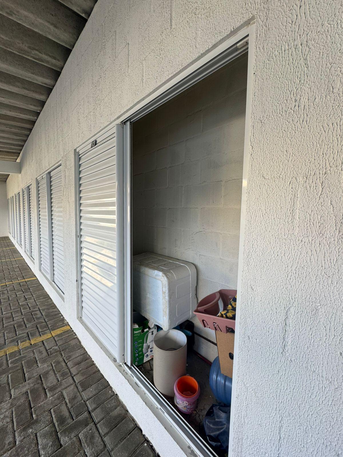 Apartamento amplo com 3 quartos e 2 vagas no Residencial Trans...