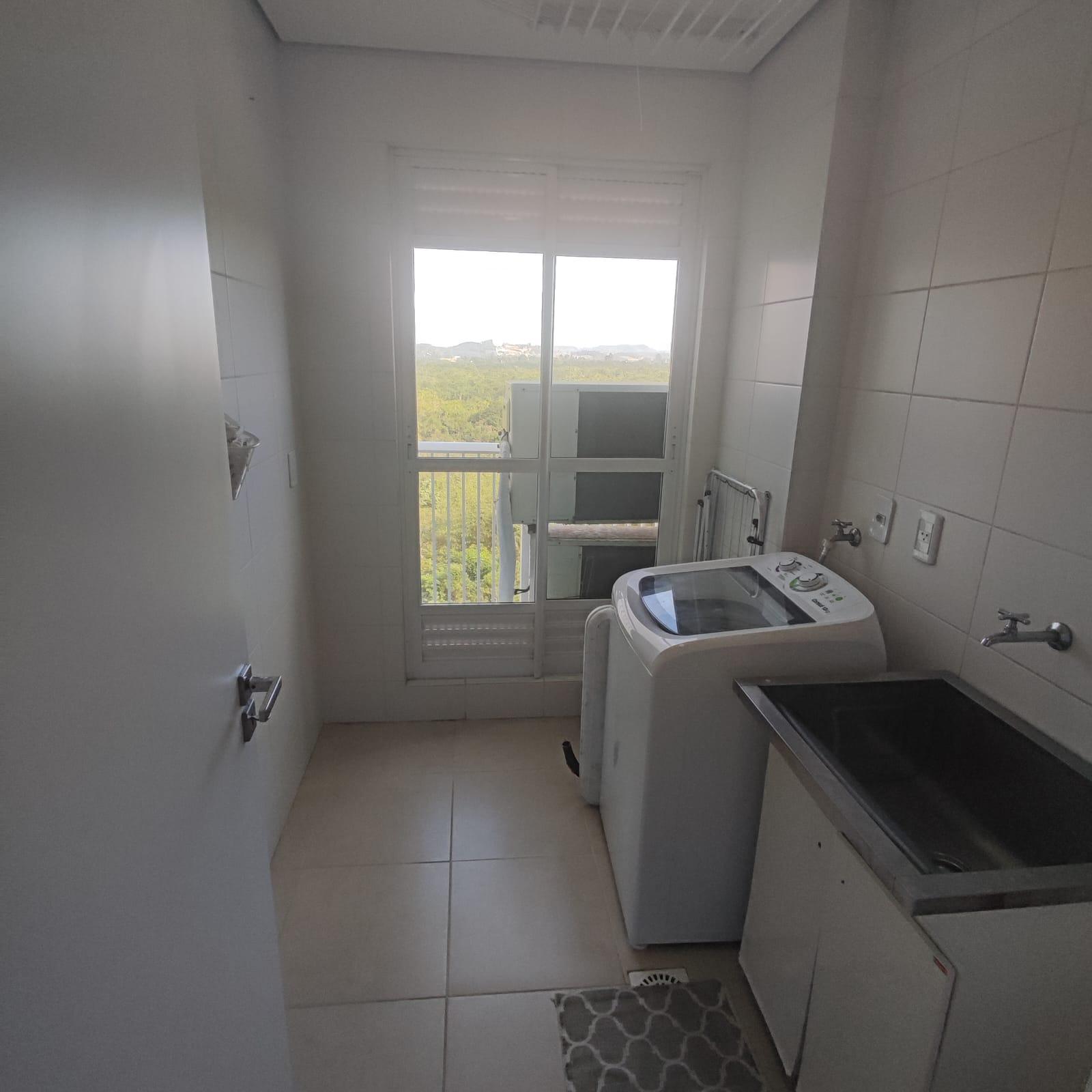 Apartamento amplo com 3 quartos e 2 vagas no Residencial Trans...