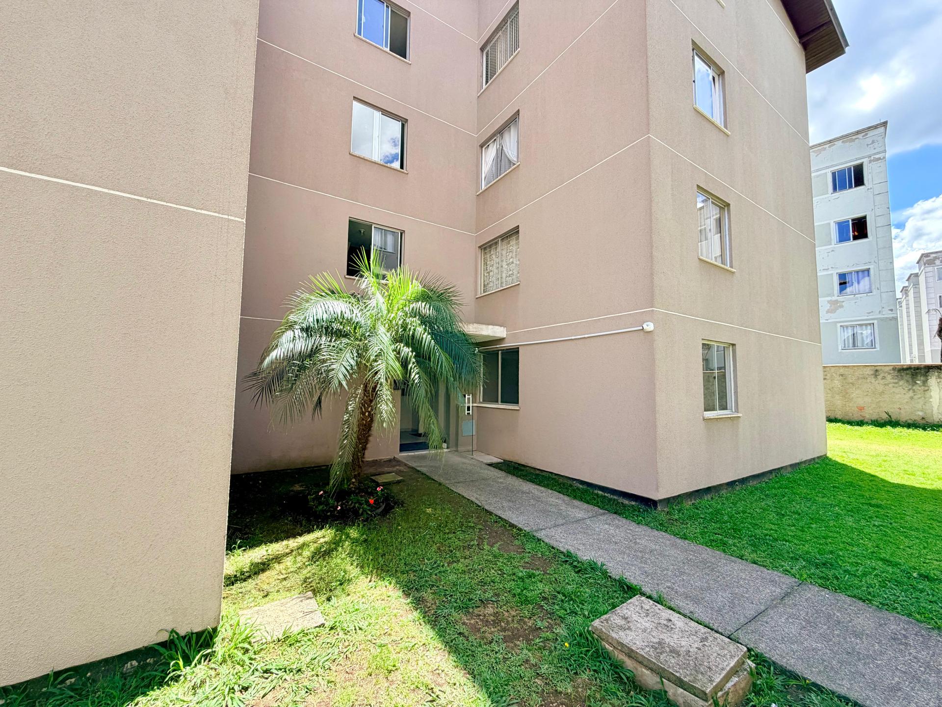 Apartamento Térreo com 2 Quartos e Vaga  44,06 m 