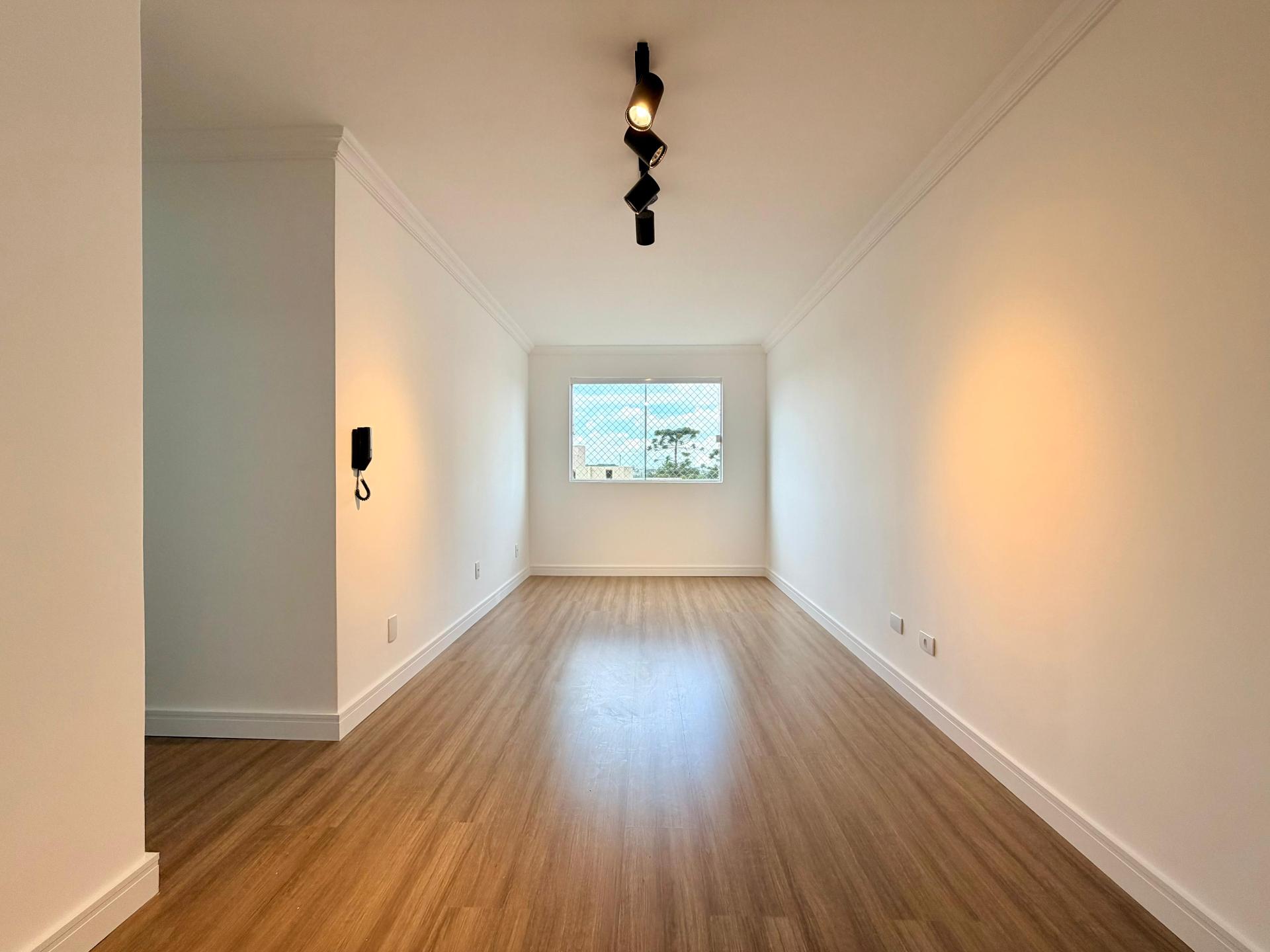 Excelente Oportunidade no Último Andar  2 Quartos