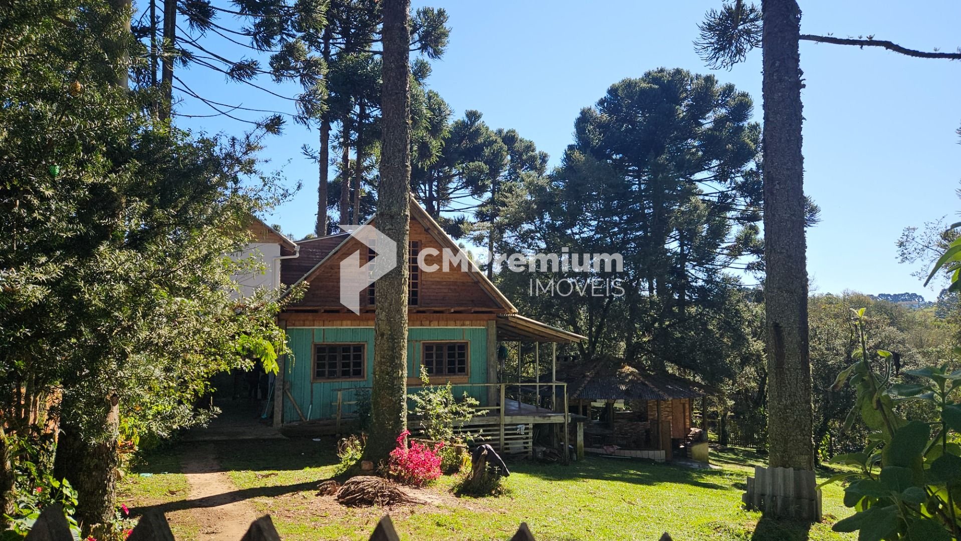 Chácara com 4 dormitórios à venda, 3400 m  por R  394.000 -Col...