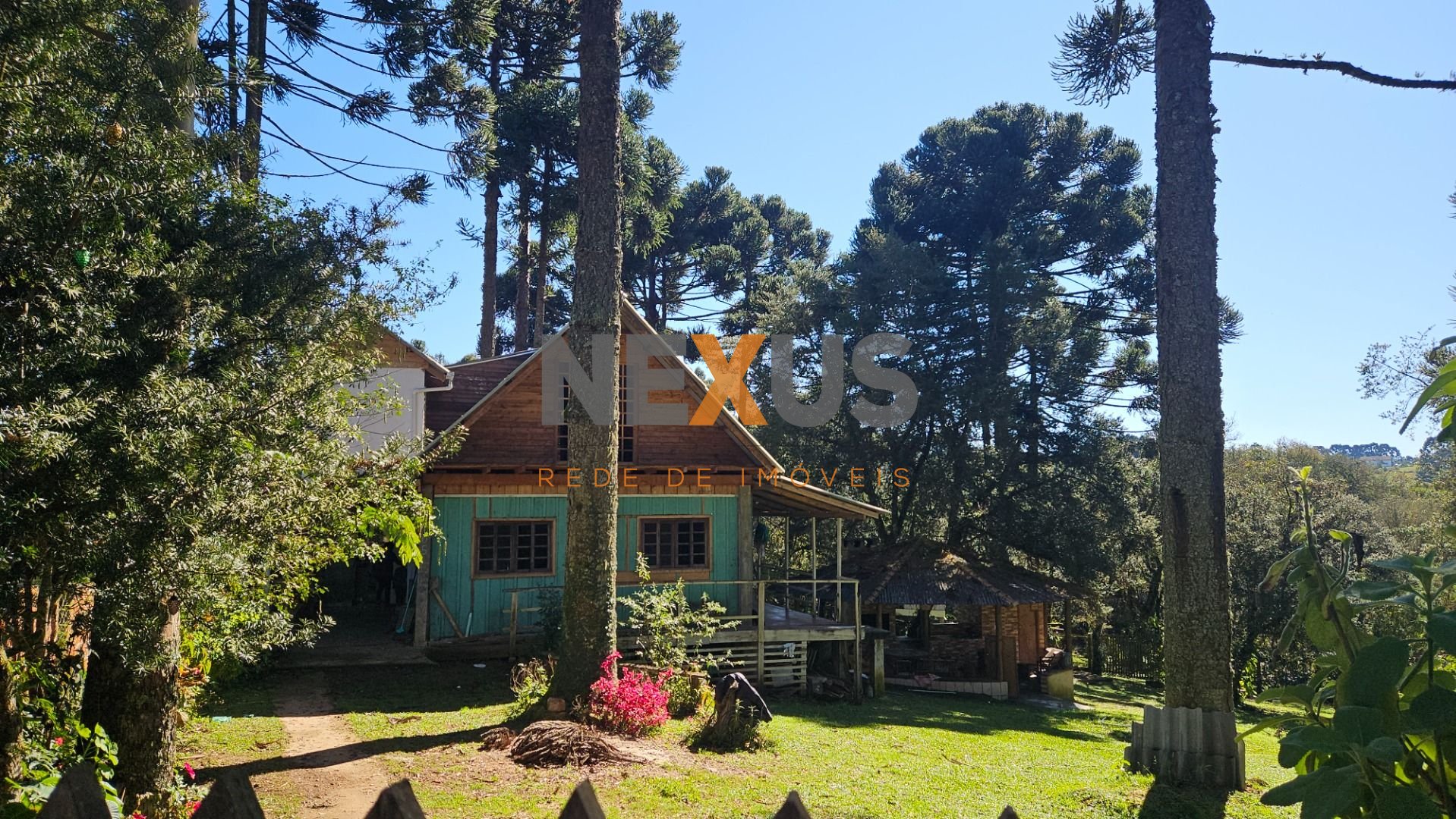 Chácara com 4 dormitórios à venda, 3400 m  por R  394.000 -Col...