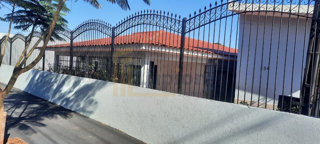 Casa com 2 dormitórios à venda, 170 m² por R$ 440.000,00 - Con...