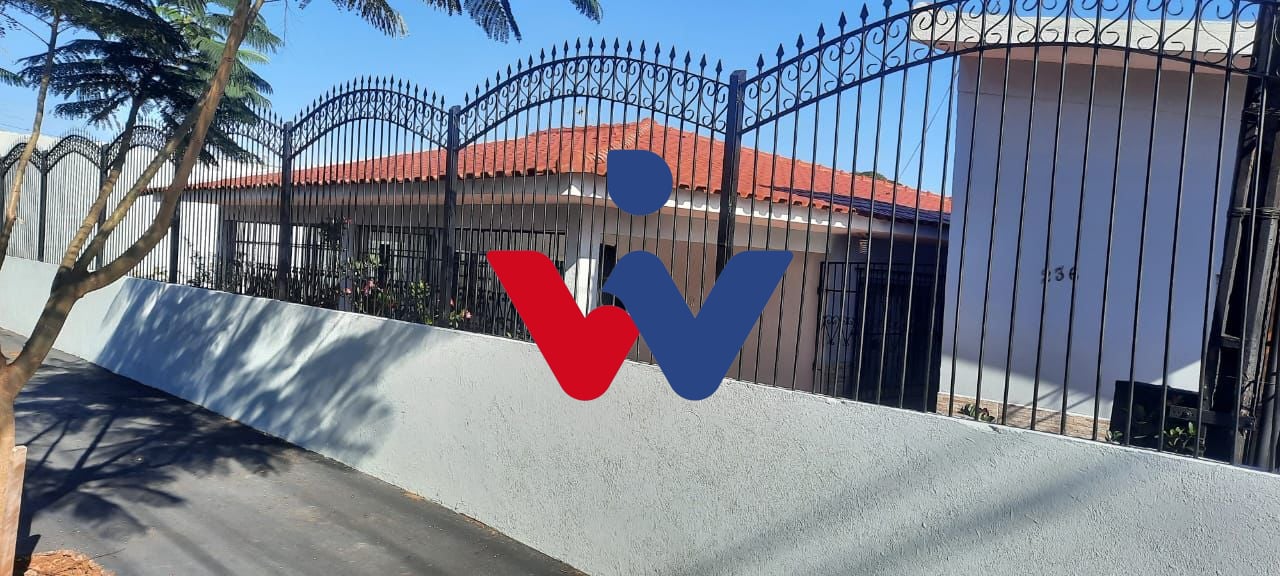 Casa com 2 dormitórios à venda, 170 m² por R$ 440.000,00 - Con...