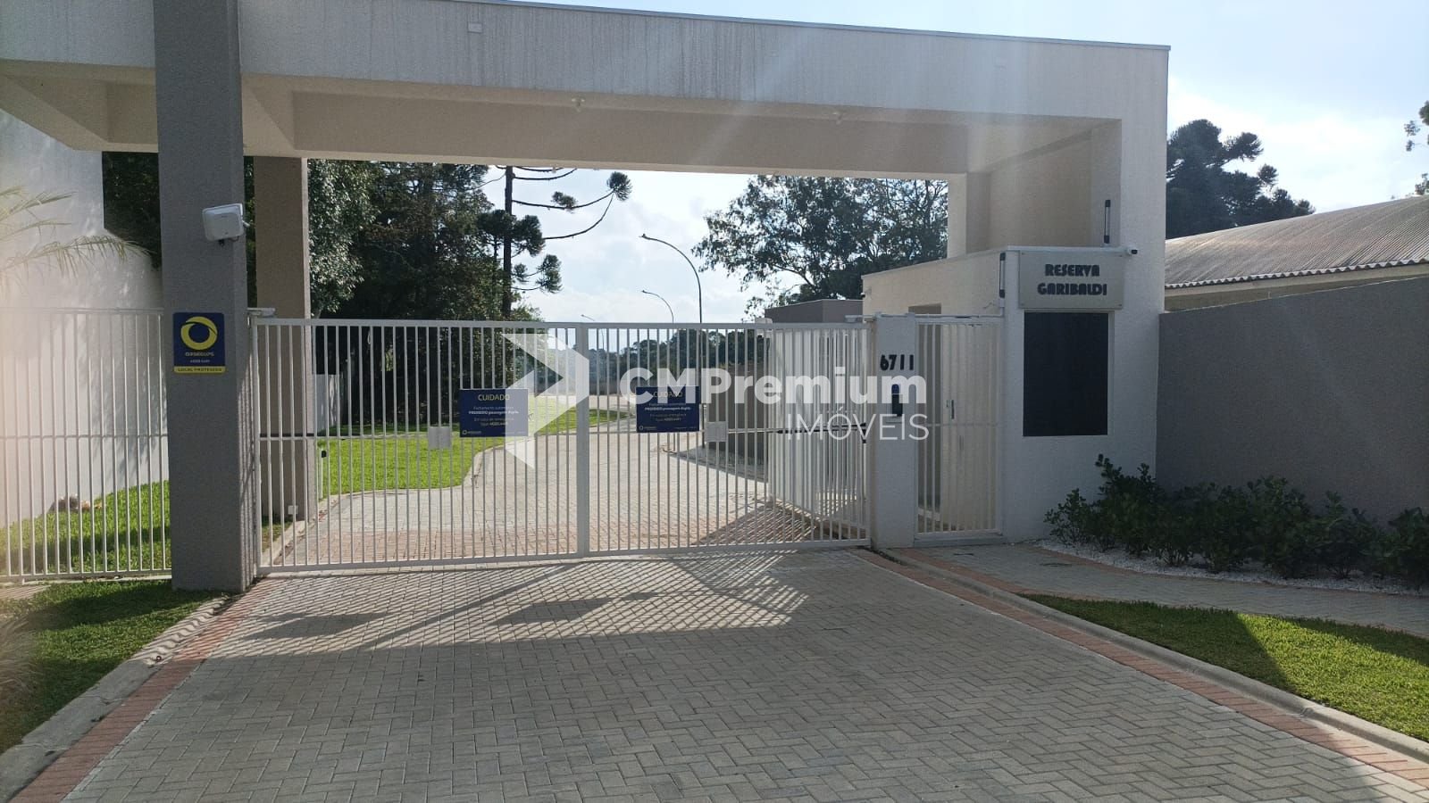 Terreno à venda, em Condomínio, no - Barreirinha - Curitiba PR