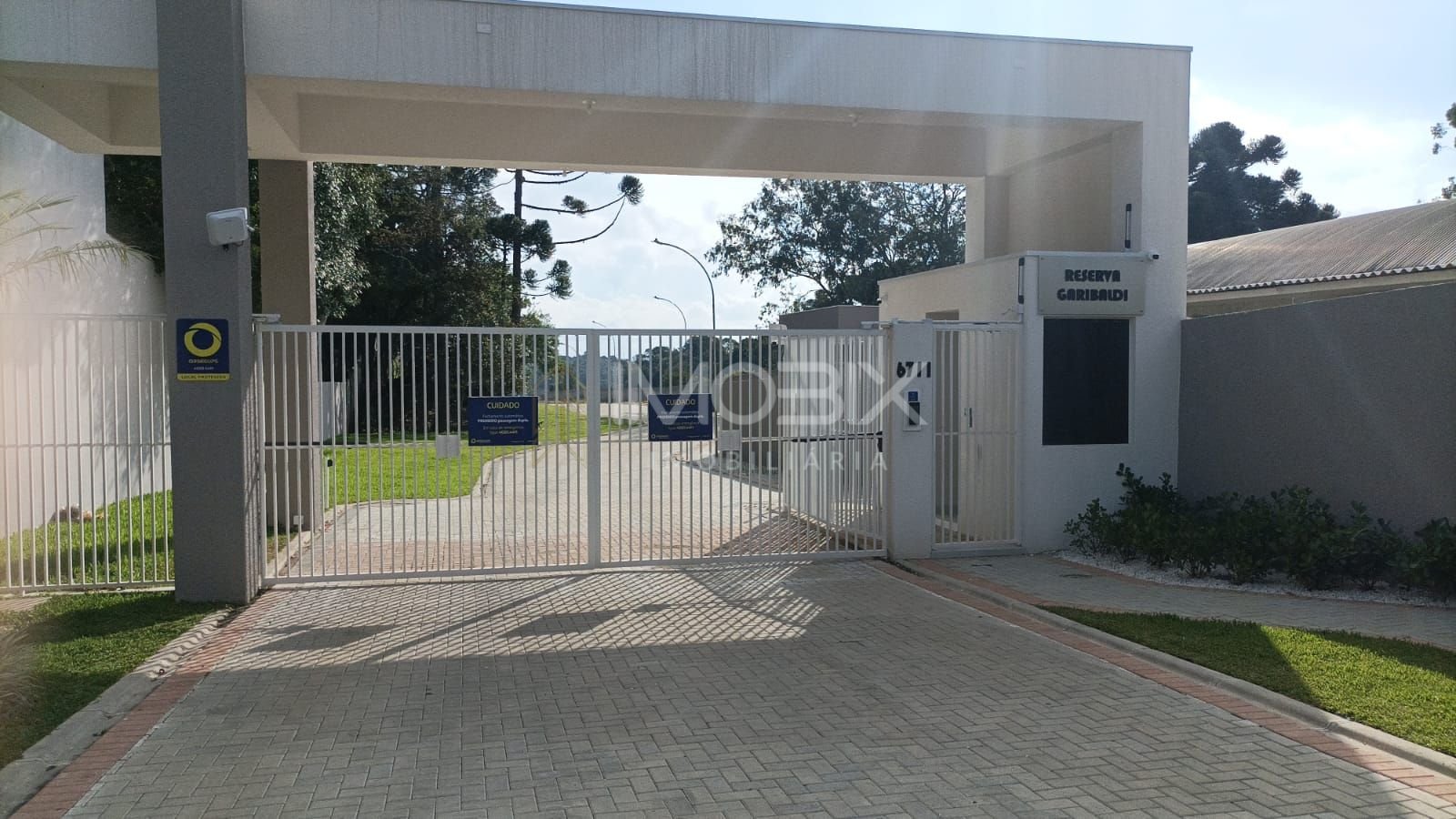 Terreno à venda, em Condomínio, no - Barreirinha - Curitiba PR