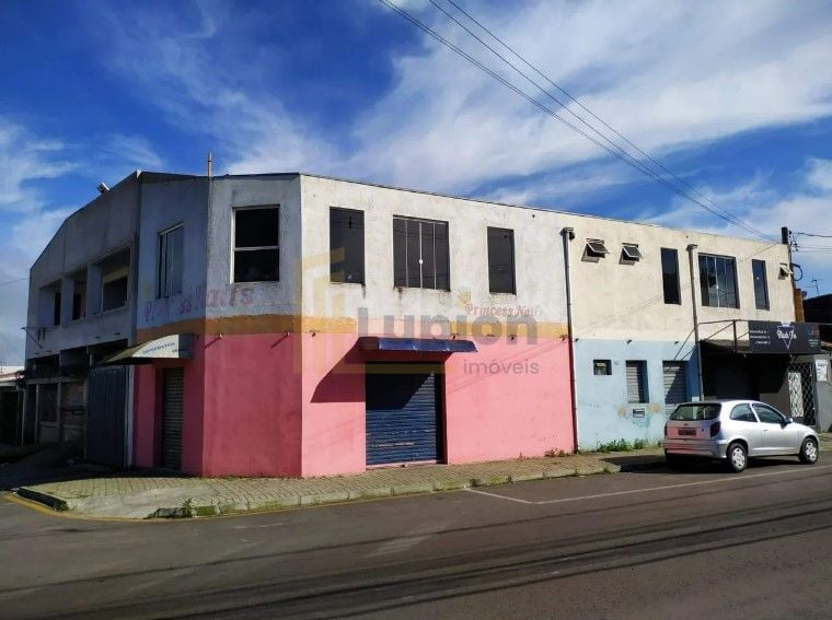 Sobrado 600 m  com Moradia e 5 Salas Comerciais  Oportunidade ...
