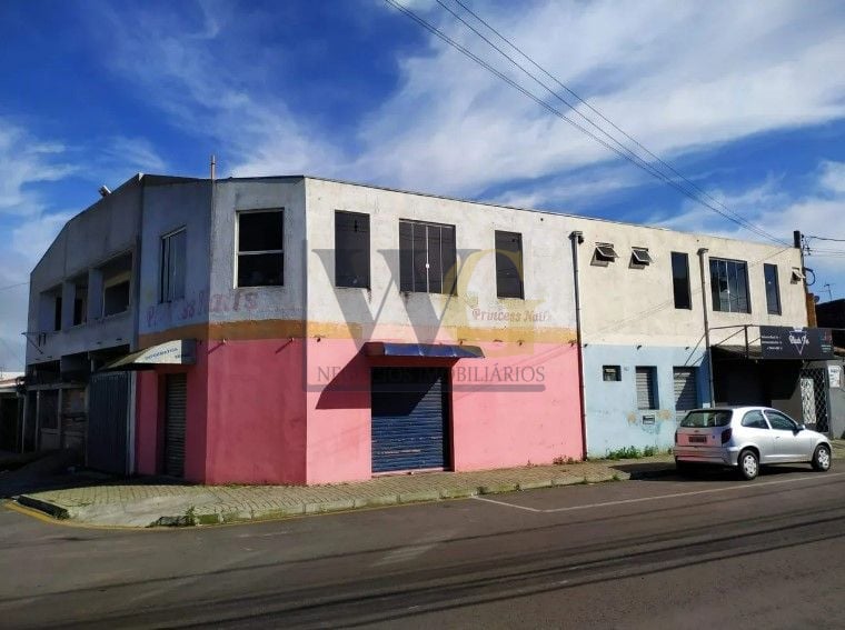 Sobrado com 3 dormitórios à venda, 600 m  por R  850.000,00 - ...