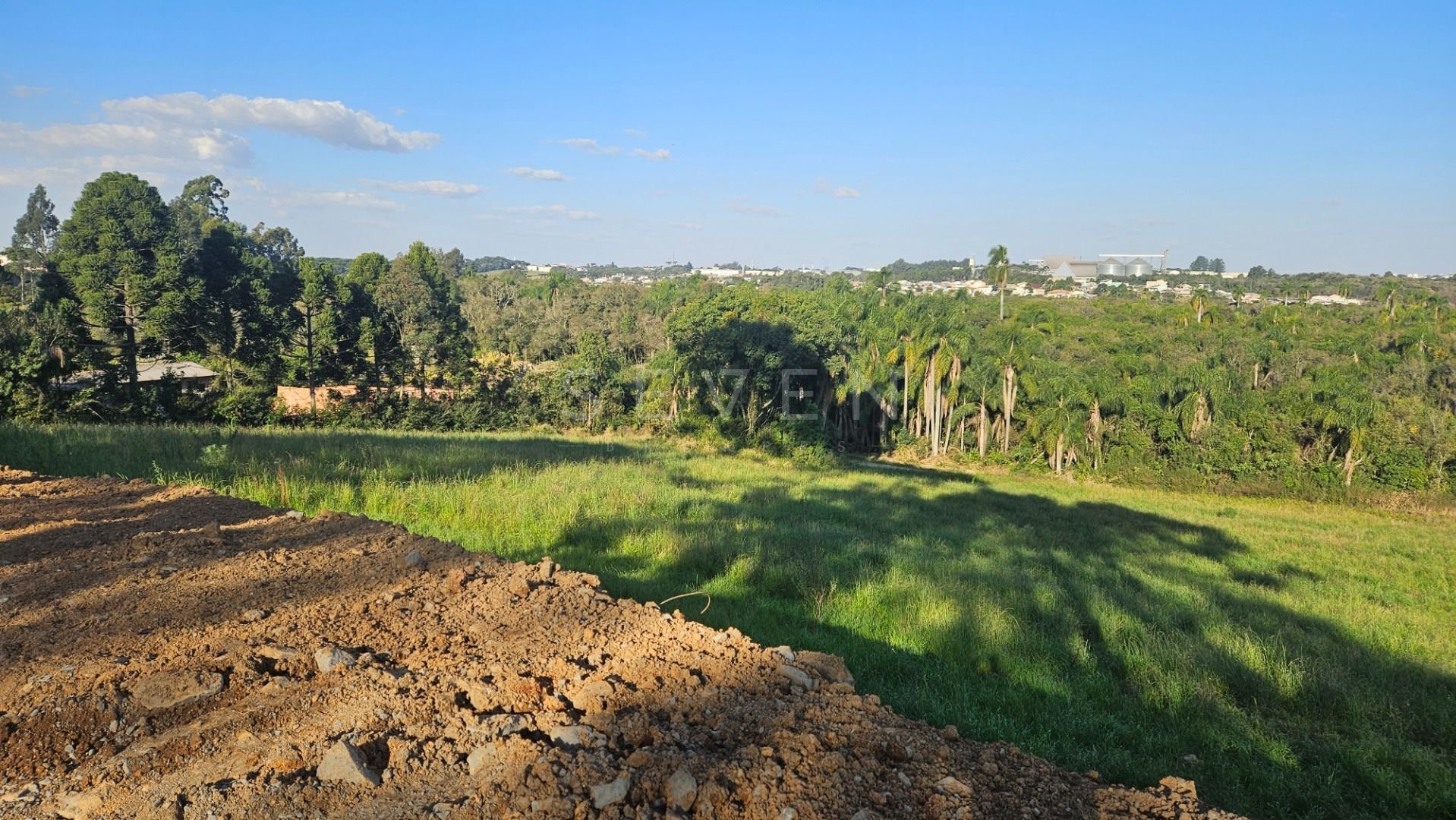 Área Industrial em Araucária  73.306m  Frente PR-423 com Poten...