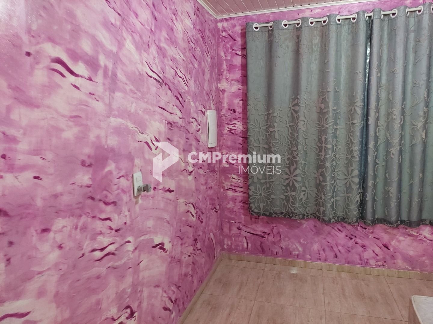 Casa com 2 dormitórios à venda, 236 m  por R  600.000 - Vila B...