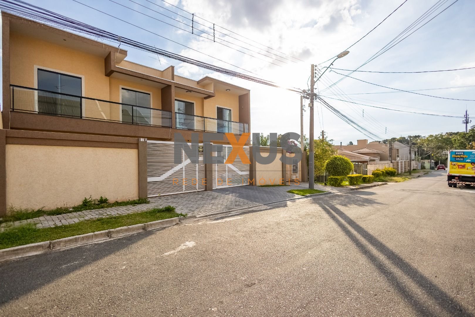 Sobrado com 3 dormitórios à venda, 115 m  por R  549.000,00 - ...