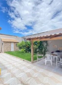 Casa com 3 dormitórios à venda, 399 m  por R  799.000,00 - Bal...