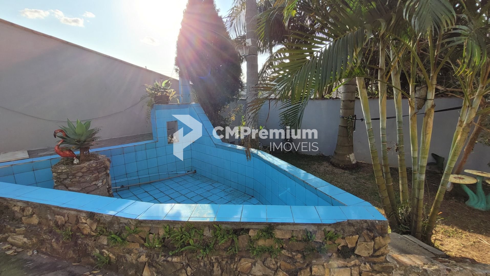 Casa ampla, ensolarada e com quintal no Portão, 4 quartos, sac...