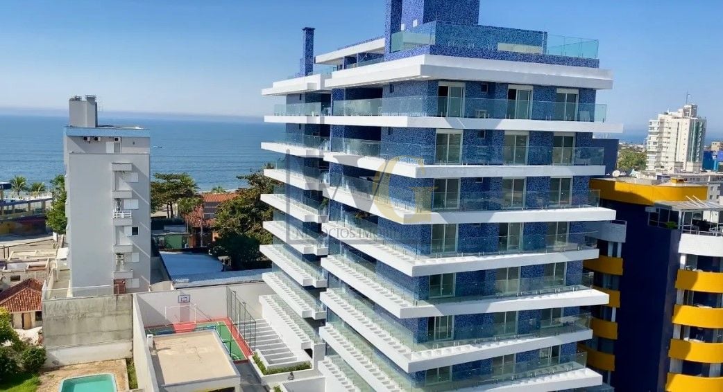 Apartamento com 3 dormitórios à venda, 200 m  por R  2.400.000...